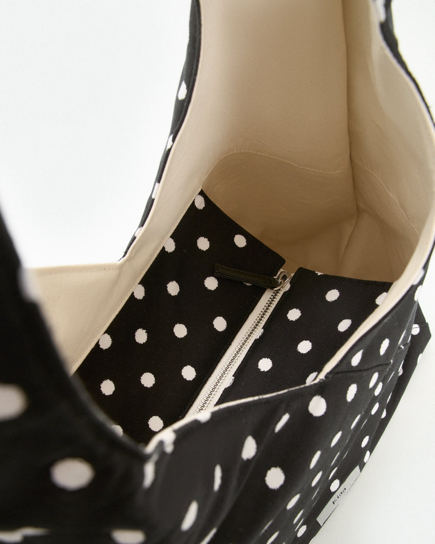 Lam Kiaa | Polka Dot