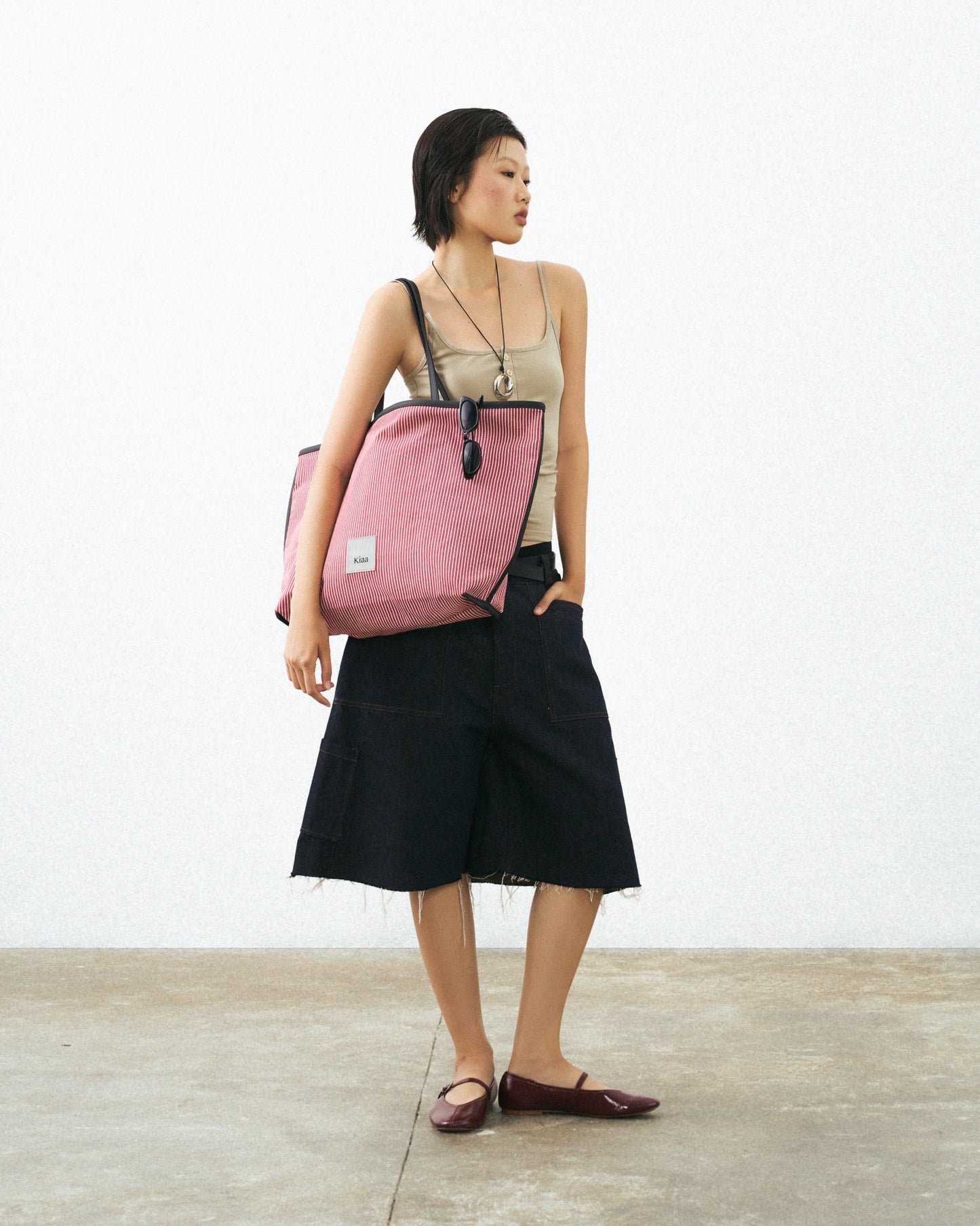 Làn | Small Red Striped
