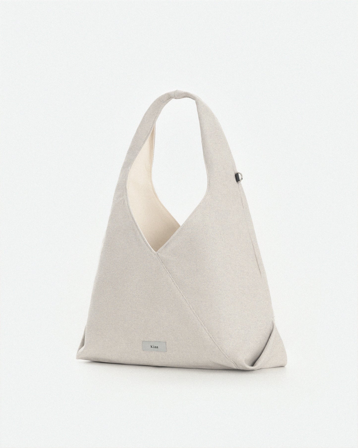 Lam Kiaa | Light Gray