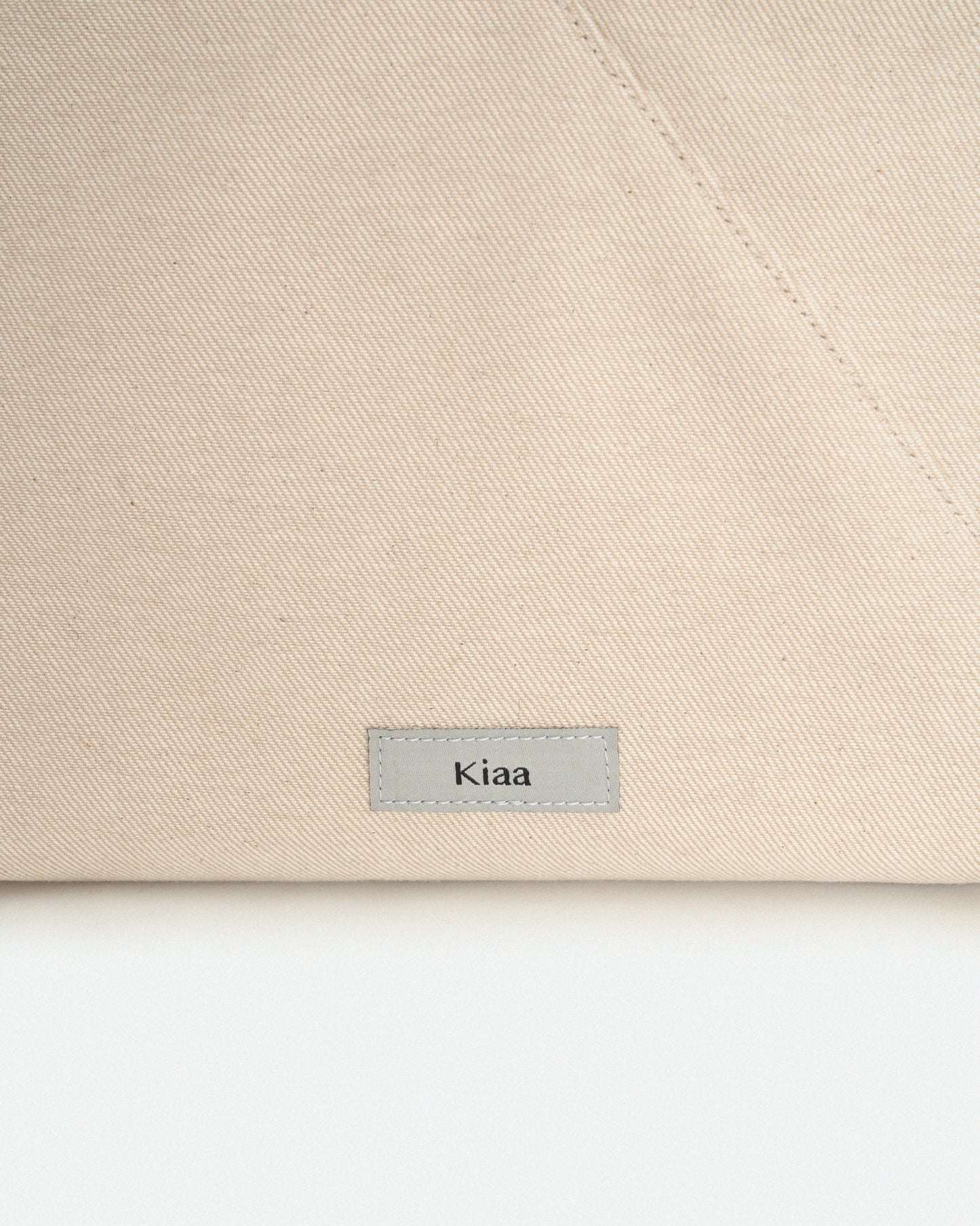 Lam Kiaa | Cream