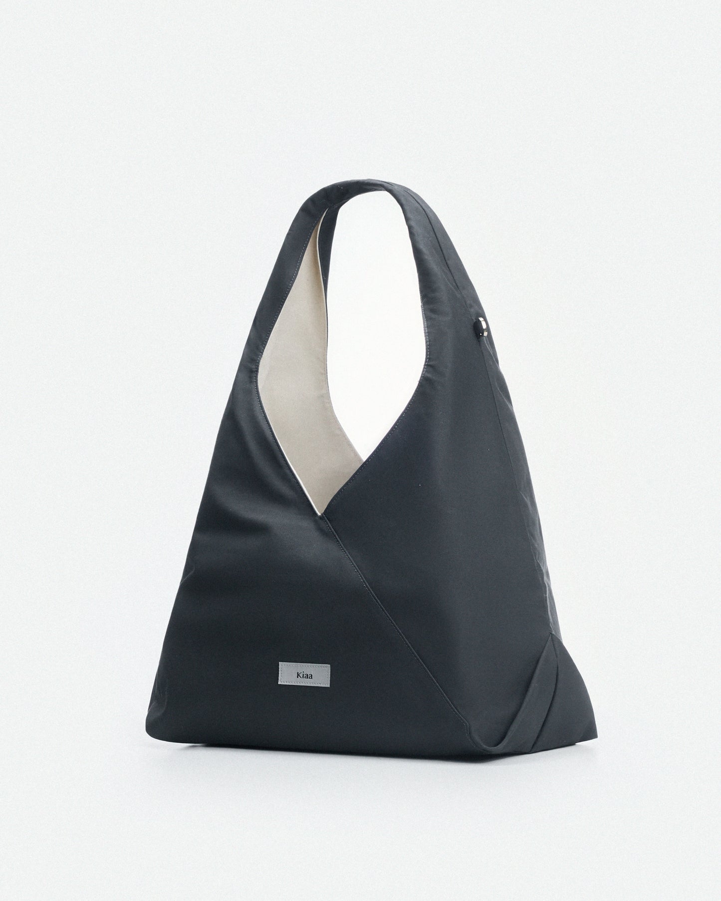 Lam Kiaa | Dark Gray