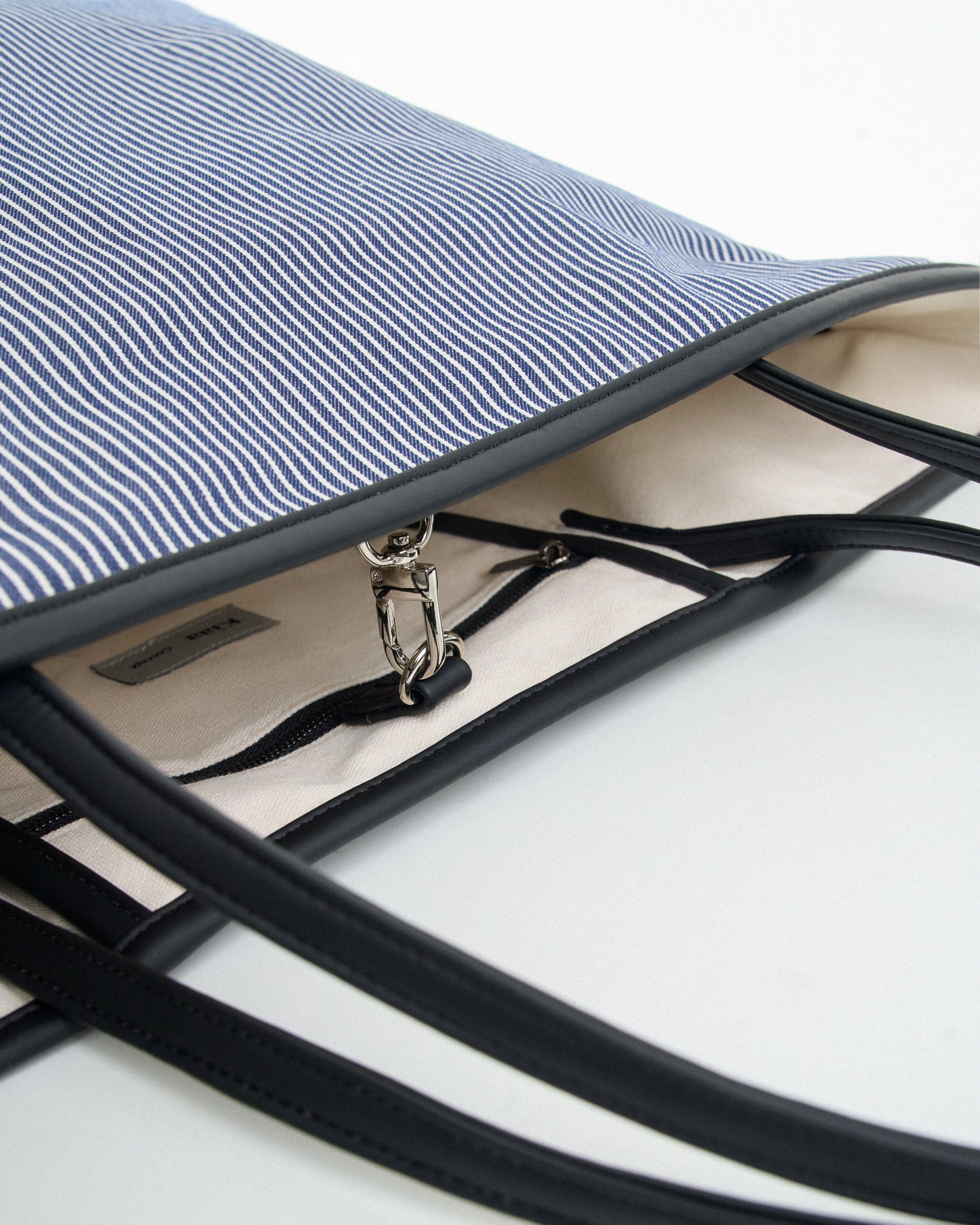 Làn | Small Blue Striped