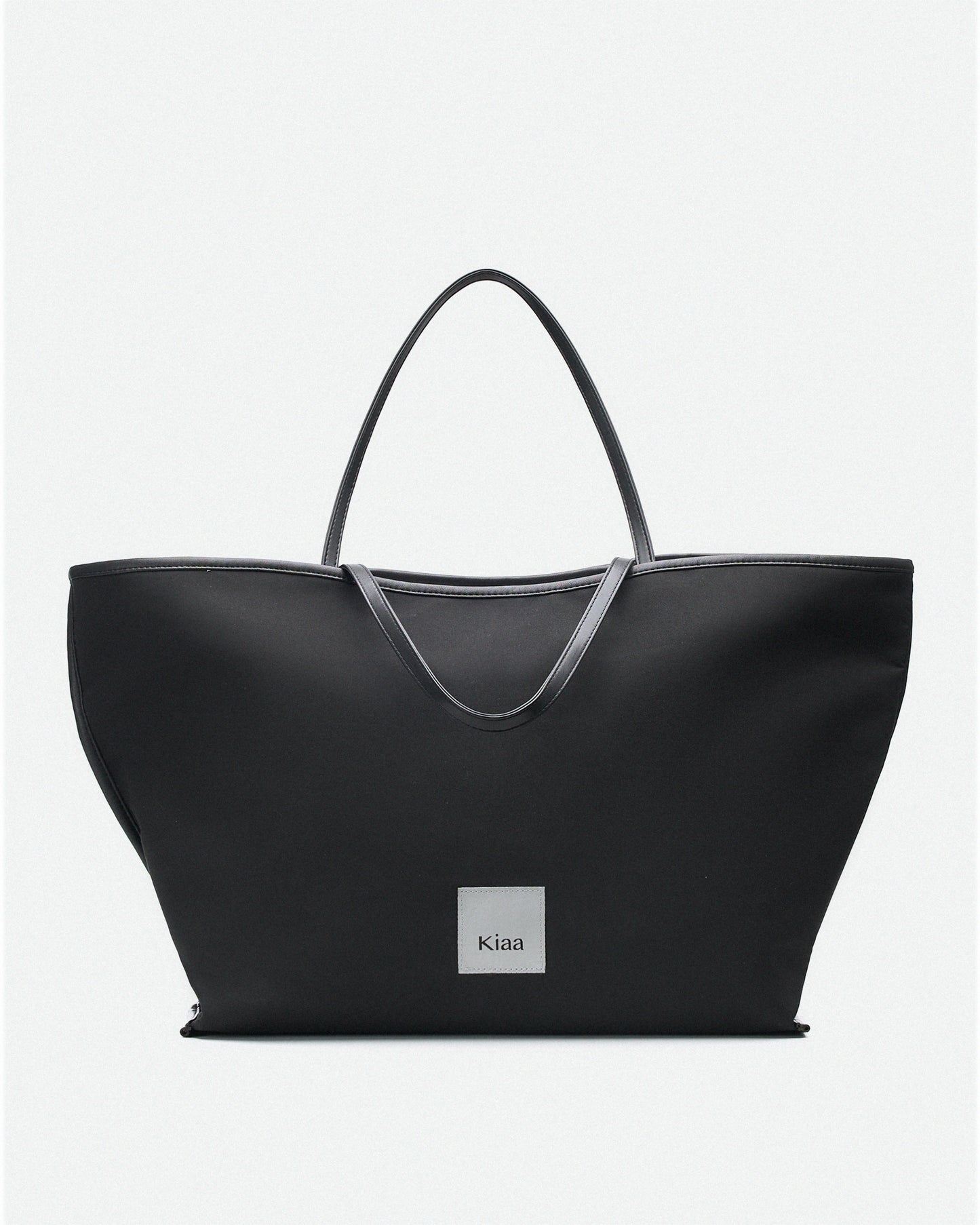 Làn | Black Poly