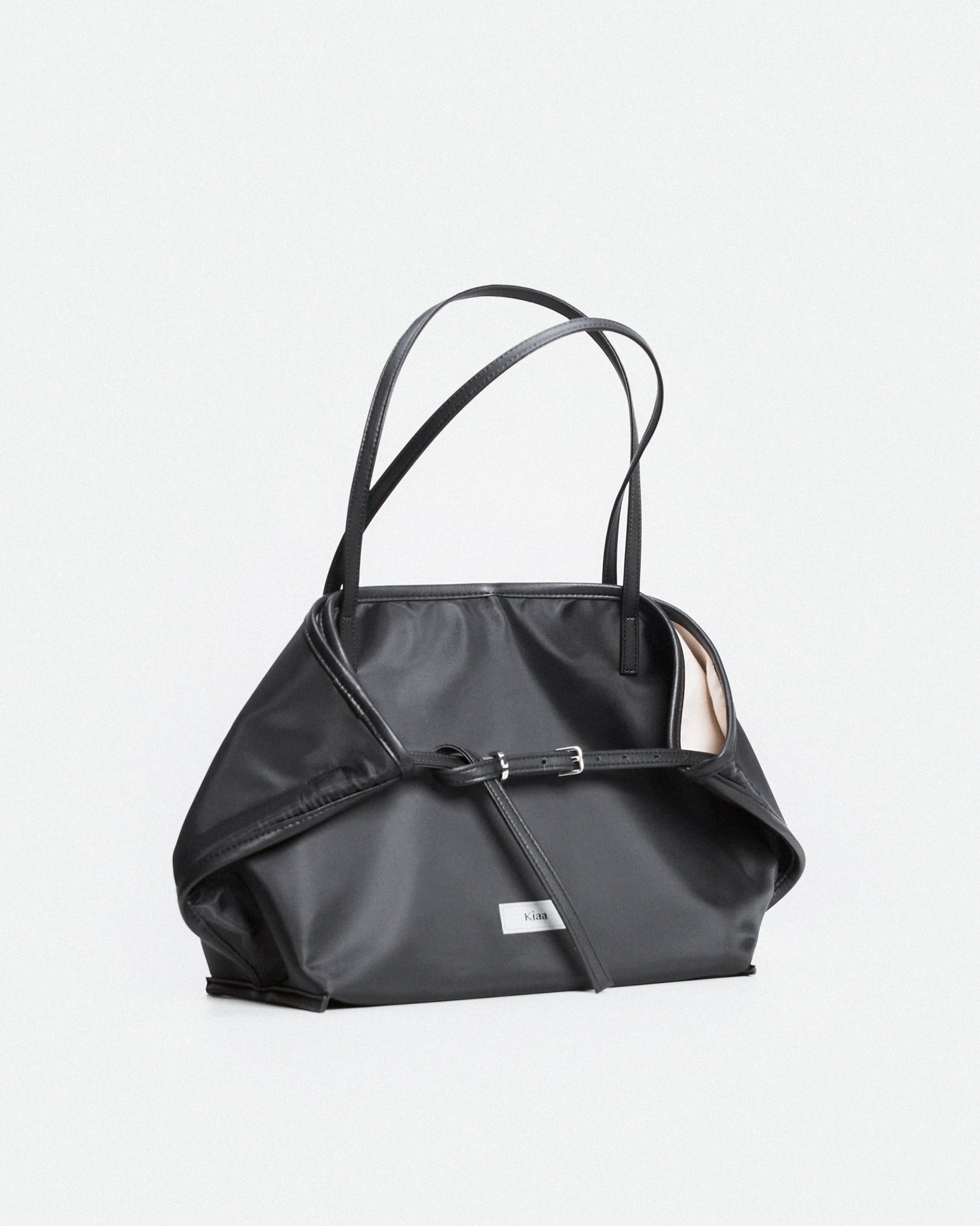 Xếp Kiaa | Black Nylon