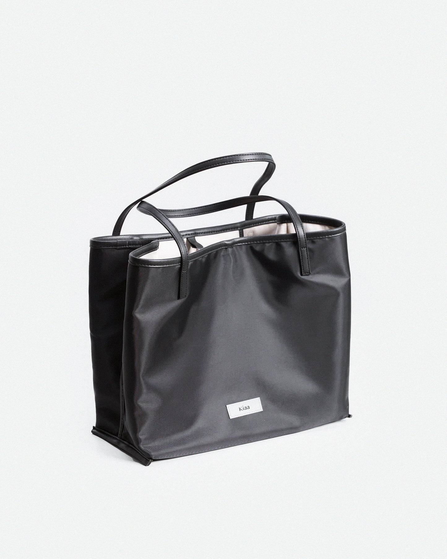 Xếp Kiaa | Black Nylon