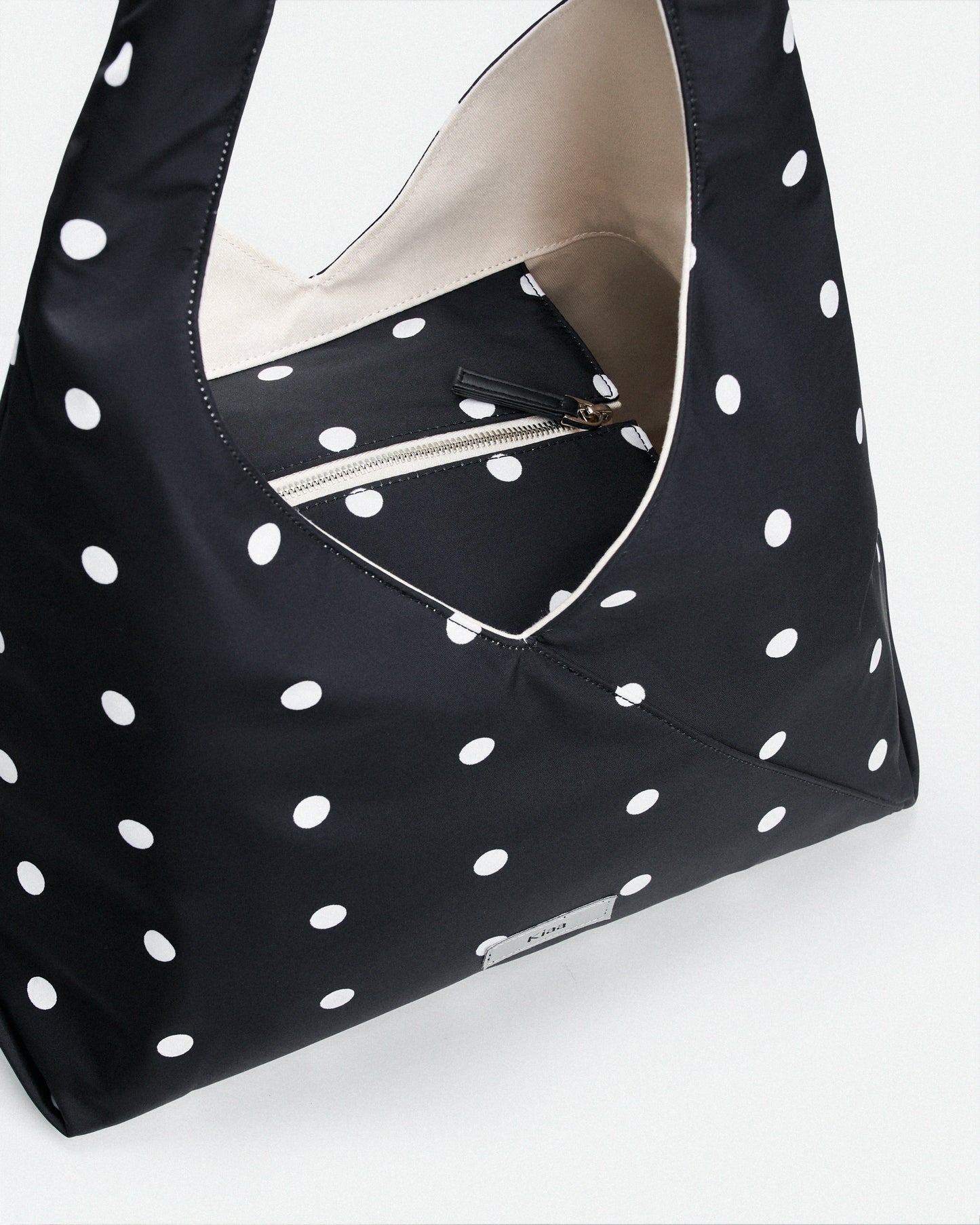 Lam Kiaa | Polka Dot Black